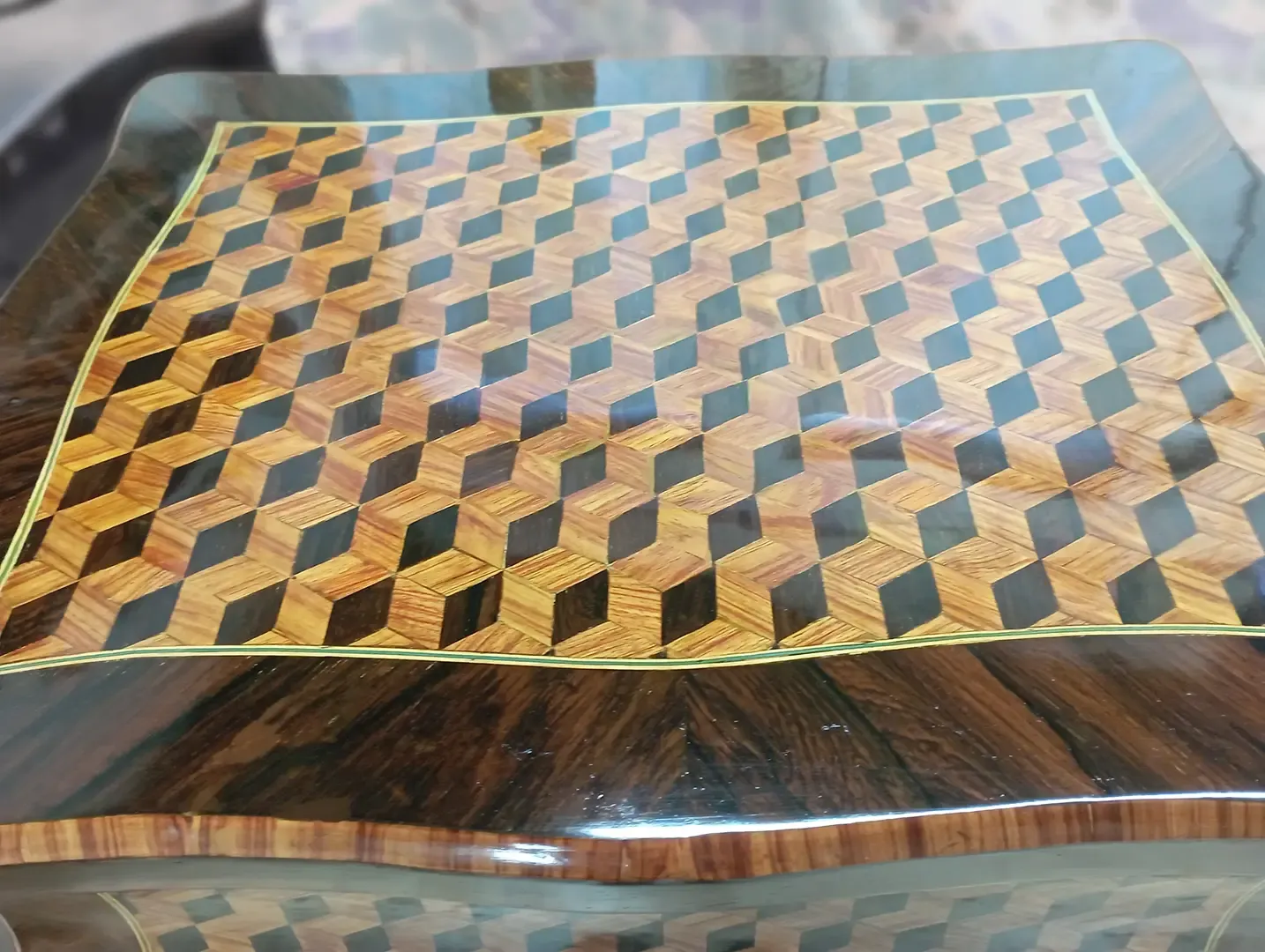 Ancienne table rénovée
